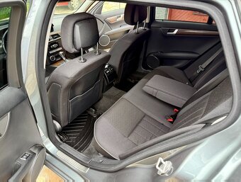 Mercedes-Benz Třídy C,  180 CGI 7-GTRONIC ELEGANCE - 11