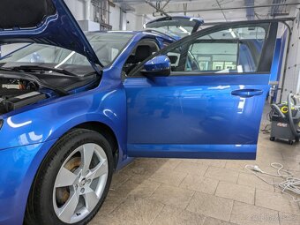 ŠKODA OCTAVIA Combi III, 77 kw, nafta + příslušenství - 11
