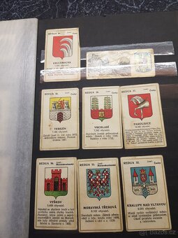 Sberatelske kartičky 325 ks plus album - 11