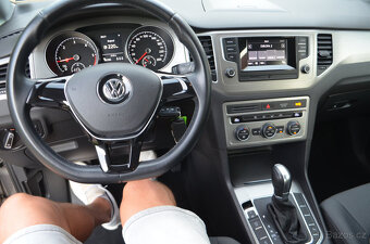 PRODÁM VW GOLF SPORTSVAN 1.6TDI DSG 2014 - 11