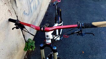 Mongoose Fireball 26 - 11