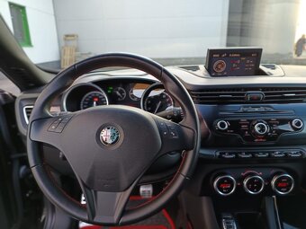 Alfa Romeo Giulietta 1.75 TBI 235 PS r.v 2011 - 11