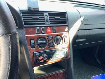 MERCEDES BENZ C 2,0 Comb. - 11