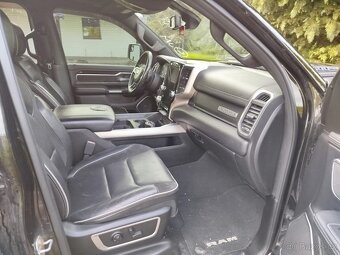 Dodge RAM LARAMIE 5.7 V8 , 4x4 , full vybava , 2019 rok - 11