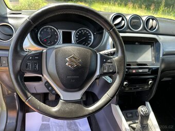 Suzuki Vitara 1,6 i 88 KW 4x4 82000 KM - 11
