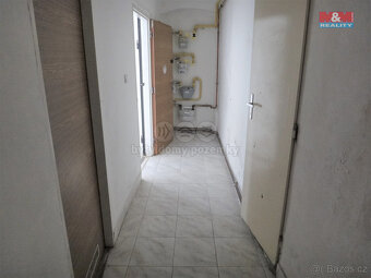 Pronájem obchodních prostor, 114 m2, Kladno,ul. T.G.Masaryka - 11