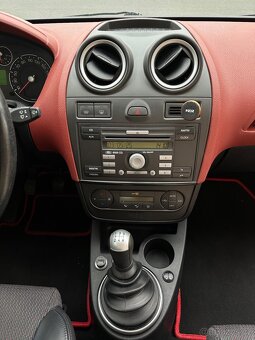 Ford Fiesta MK6 - park. kamera - 11