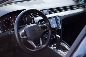 VW Passat B8 Facelift Var. R-Line 2.0TDI 147kW DSG 4Motion - 11