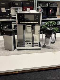 Kávovar DeLonghi PrimaDonna EXCLUSIVE ESAM6900.M - 11