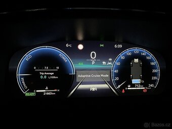 Toyota Corolla Hybrid 2.0 Touring Sport Comfort Tech - 11