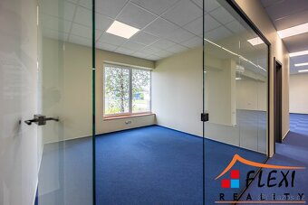 Pronájem prostor 239 m2 v nové budově na ul. Novoveská, Ostr - 11