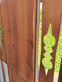 Starožitná odkládací stěna na šaty se zrcadlem - 11