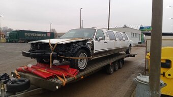 2x Lincoln town car limuzína 4.6 - 11