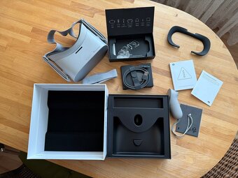 Virtuální realita Oculus GO 32GB + pouzdro - 11