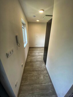 Nový 30 m² moderní domek-plně vybavený, ihned k nastěhování - 11