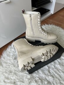 TOMMY HILFIGER DÁMSKÉ KOŽENÉ BOTY VEL.39 - 11