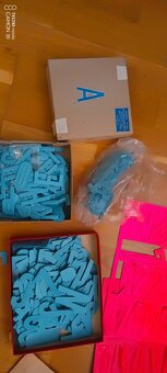 Za vše 49,-3sady nepoužité retro písmena a číslice - 11