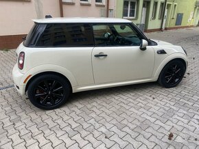 Mini Cooper 1,6D NAVI - 11