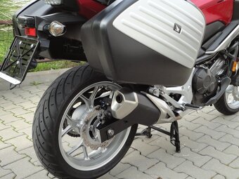 HONDA NX750X - 11