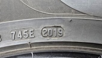 Zimní pneu 235/60/18 Pirelli - 11