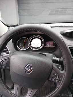 Renault Megane III grandtour - 11