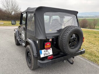 Jeep Wrangler 2,5l, benzin, manual, 1993, pěkný - 11