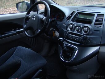 Mitsubishi Grandis 2.0 Di-D 6 MÍST - 11