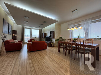 Prodej bytu 3+kk+B, 108 m2 s venkovním parkovacím stáním v P - 11