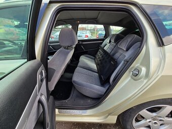 Peugeot 407 SW 2,0 HDi 100KW 2 sady kol - 11
