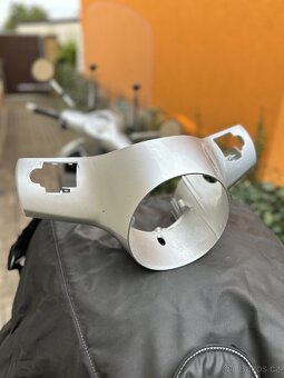 Vespa GTS 250 plně vybavená - 11