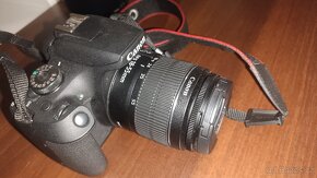 Fotoaparát s příslušenstvím - 11