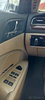 Škoda Superb 1,6 TDI CR Elegance, 2014, nové v ČR - 11