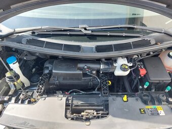 Ford tourneo custom 2.2 tdci 92kw long - 11