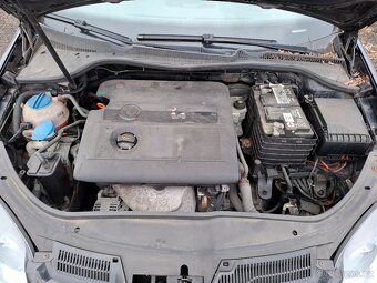 VW Golf V 1.4i 55kw/ / Celek na díly/ // - 11