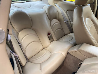 Jaguar XK8 - 11