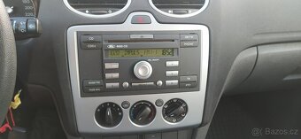 FORD FUCUS 1,6i74kw,rv5/2005,2MAJITEL, NAJETO88841km - 11