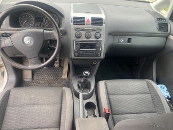 Volkswagen Touran 2.0i Benzín/CNG rok výroby 2010 200.000km - 11