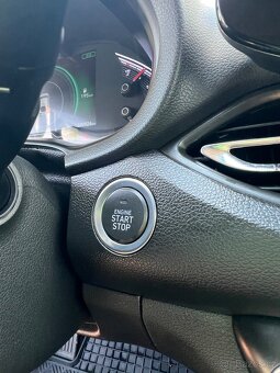 Hyundai i30 1.5-FASTBACK-AUTOMAT-MHEV - 11