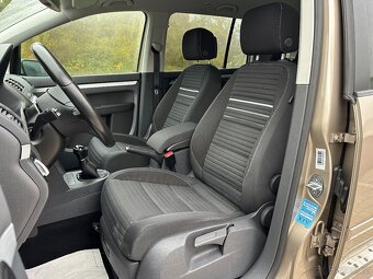 Volkswagen touran 1.2tsi benzín edice CUP model 2015 - 11