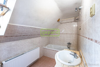 Rodinný dům s vedlejšími stavbami, Kravaře, ul. Pod Lipou 13 - 11