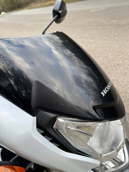 Honda CB125F (2023) – TOP STAV, výbava, 1. majitel - 11