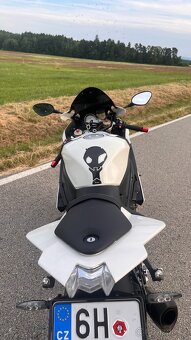 BMW S 1000 RR - 11