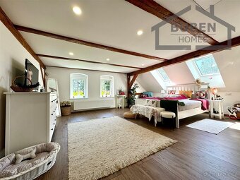 Venkovské stavení 5+1 po kompletní rekonstrukci (320 m²) se  - 11