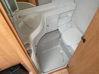 Hobby Excellent 450, 4 osoby, bojler, rozfuk, wc, stan - 11