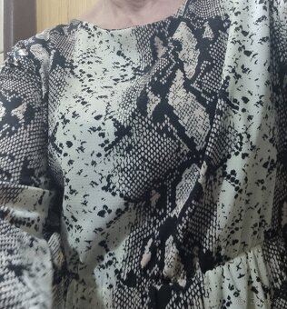 Elegantní společenské šaty. L 40 12. - 11
