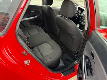 Kia Ceed kombi 1,6 CRDI 94KW 2015 ČR serviska Super Stav - 11