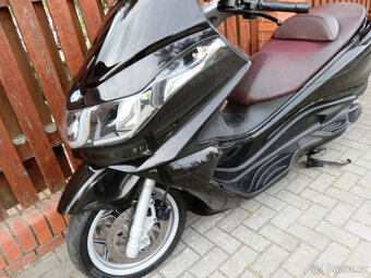 Piaggio X10 350 - 11