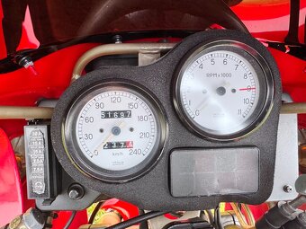 Suzuki VX, Ducati 750, Yamaha FZR, TRX - 11