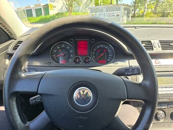 Volkswagen Passat Variant B6, 1.6 FSI - 11