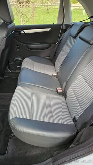 Mercedes-Benz W245 - 11